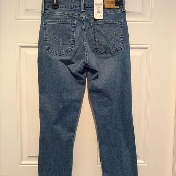 Signature by Levi Strauss & Co. Women's Mid Rise Boyfriend Sz 4 W27 NWT - Picture 5 of 11